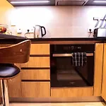 Ah Corner House Апартаменты