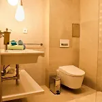 Ah Corner House Апартаменты *