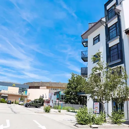 Апартаменты Ah Corner House *