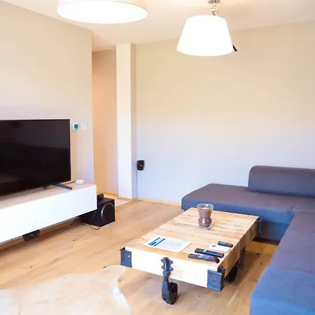 Ah Corner House Lejlighed